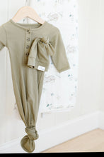 Load image into Gallery viewer, Baby Organic Knotted Gown + Top Knot Hat - Sage